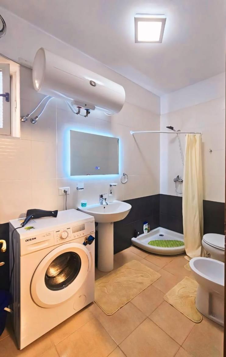 Skanderbeg Square Apartments Tirana Esterno foto